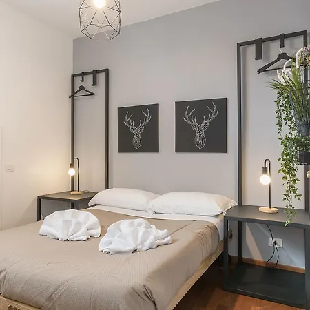 Cs Campo De'fiori - Navona Amazing Terrace Апартаменты *